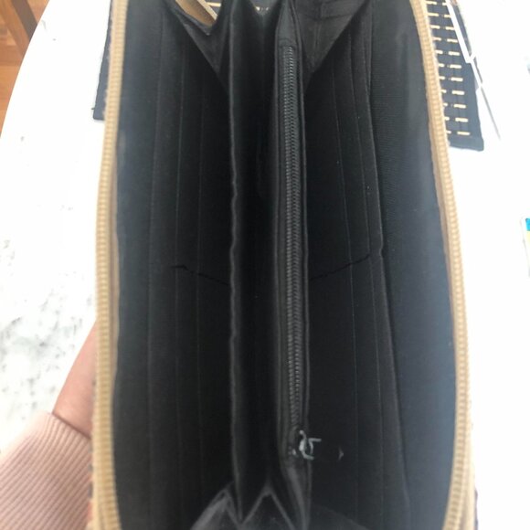 Women's Wallet - Picture 2 of 2